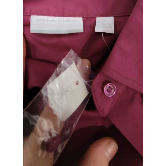 New York & Co Womens Small Purplish Red Semi Fitted Dress Button Up Shirt NWT - Picture 6 of 6